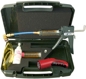 332000 Uview Spotgun™ Jr. / UV-Phazer™ Kit Injection System & UV Light 2 A/C Dye Cartridges