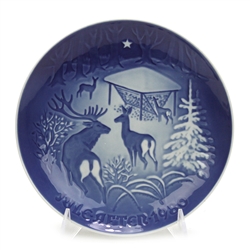 Christmas Plate by Bing & Grondahl, Porcelain Decorators Plate, Christmas in the Woods