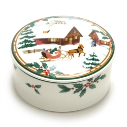 Christmas Magic by Mikasa, China Candy Box, Round