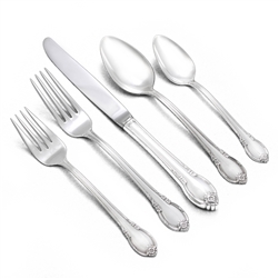 Remembrance by 1847 Rogers, Silverplate 5-PC Setting w/ Soup Spoon