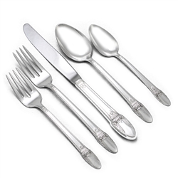 First Love by 1847 Rogers, Silverplate 5-PC Setting, Dinner w/ Dessert Place Spoon