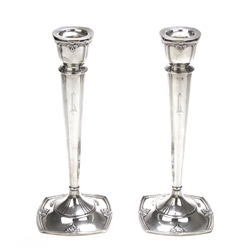 Trianon by International, Sterling Candlestick Pair, Monogram L