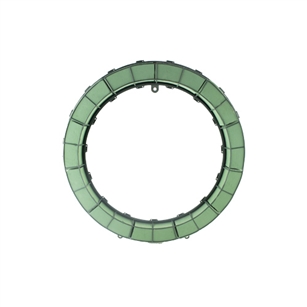 18" Wreath, Green,  Pack Size: 2