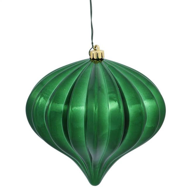 5.7" Green Shiny Onion UV Drilled 3/Bag