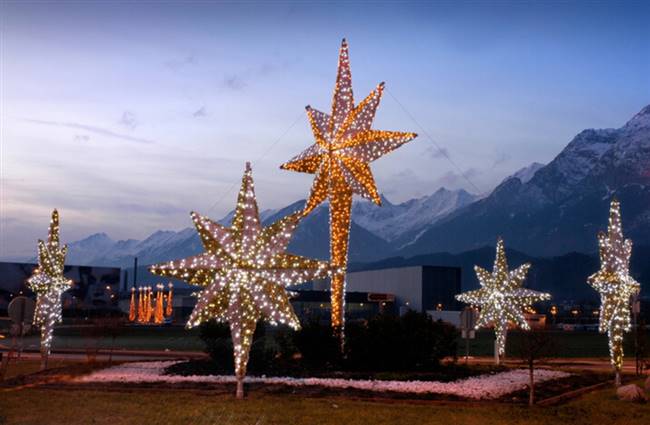 5'x 2'x 4' LED 3D Tinsel Bethlehem Star