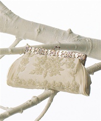 Beaded Flowers with Frame Clasp Evening Bag in Ivory