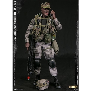 DamToys Operation Urban Warrior 99  Marine Corps Sergeant Crews (78080)