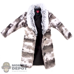 Coat: DamToys Silver Fur Coat