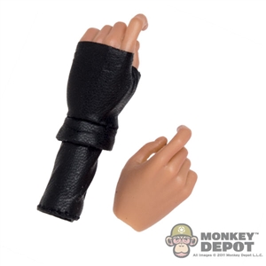 Hands: EnToys Weapon Grip