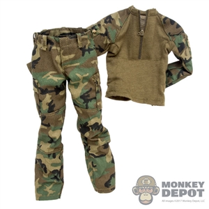 Uniform: Easy & Simple Woodland Field Combat Uniform