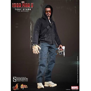 Boxed Figure: Hot Toys Tony Stark (The Mechanic) (902101)
