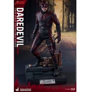 Boxed Figure: Hot Toys Daredevil (902811)