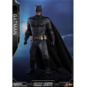 Boxed Figure: Hot Toys Justice League Batman (903308)