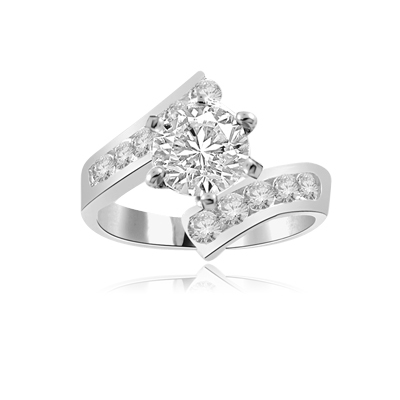 Ring–round stone & channel set in white gold