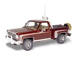 Revell 1/24 76 Chevy Sport Stepside Pickup 4X4 Plastic Model Kit