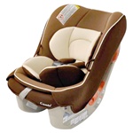 Combi Coccoro Convertible Car Seat in Chestnut