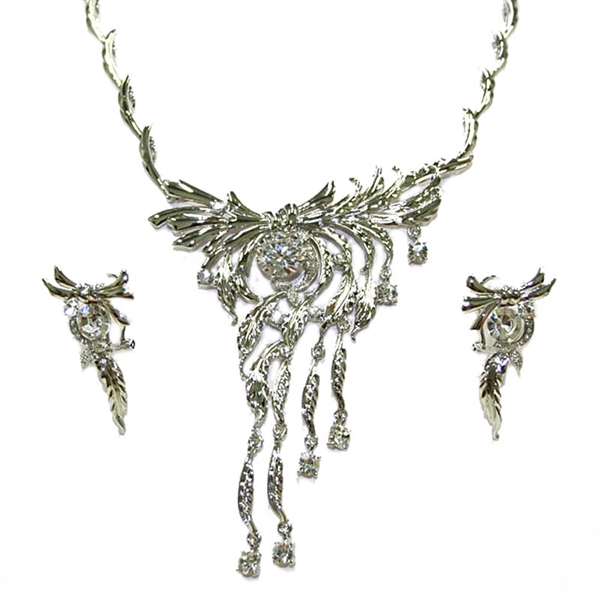Swarovski Crystals Designer Necklace+Earring set