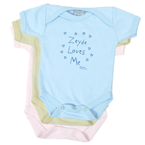 Zeyde Loves Me Tee Shirt