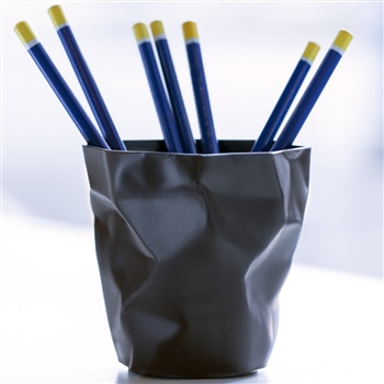 essey black pen pen desktop pen pot