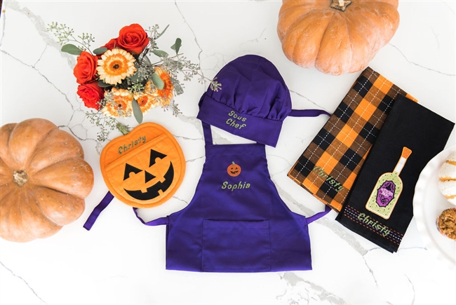 Christy Carlson Romano's Yummy Collection - Kid's Ultimate Halloween Kitchen Set