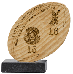 Commemorate a rugby victory with this ideal gift for a rugby fan or player.