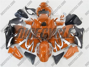 Suzuki GSX-R 1300 Hayabusa Custom Orange Tribal Fade Fairings