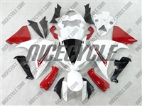 Yamaha YZF-R1 Red/White Fairings