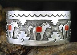 DINA HUNTINGHORSE CORAL CUFF HORSE BRACELET