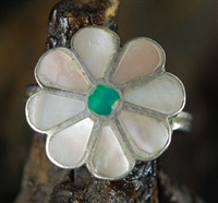 LOVELY ZUNI FLOWER DESIGN INLAID RING