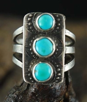 BEAUTIFUL VINTAGE BLUE GEM TURQUOISE RING