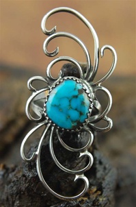 EXQUISITE VINTAGE MORENCI TURQUOISE RING
