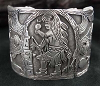 FLOYD BECENTI STORYTELLER BRACELET