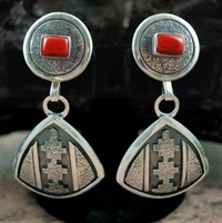 JACK TOM RETICULATED SILVER & CORAL EARRINGS<SPAN style="COLOR: #ff0000; FONT-WEIGHT: bold">*SOLD*</SPAN></SPAN>