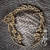 Triquetra Penannular