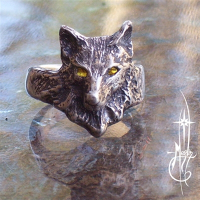 The Watchful Wolf Ring