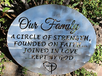 Our Family a Circle of Strength Metal Art Decor