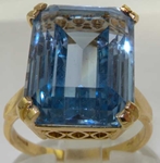 Stunning 9K Yellow Gold Synthetic Aquamarine Statement Solitaire Ring