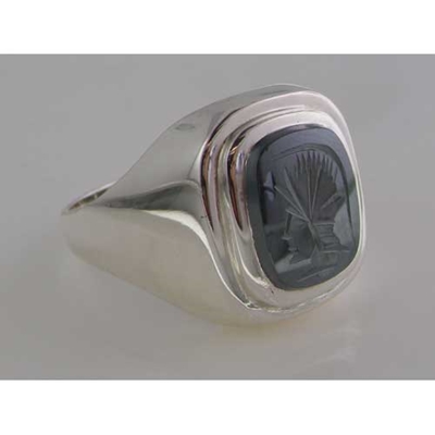 Elegant Mens Sterling Silver Carved Centurions Head Haematite Signet Ring