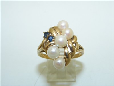 10k yellow Gold Natural Blue Sapphire Pearl Ring