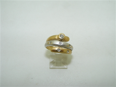 Two Tone Diamond ring