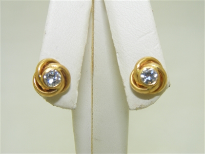 18k Yellow Gold Knot Earrings