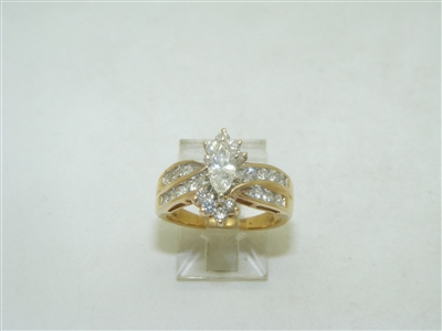Gorgeous Diamond Marquise 14k Yellow Gold Ring