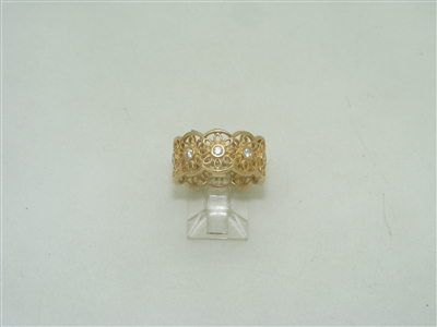 14k Yellow Gold flower Designed Band with Diamonds