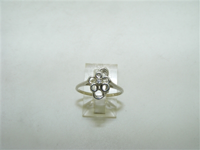 Cute designed diamond ring