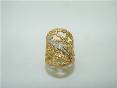14k yellow gold diamond design ring