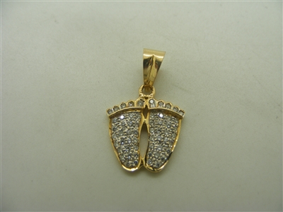 18k yellow gold diamond little feet