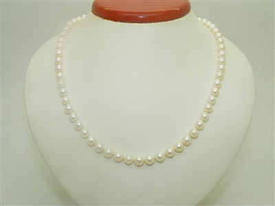 Gorgeous Cultured Pearl Necklace