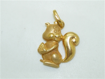 18k Yellow Gold Squirrel Pendant