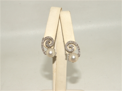 14k White Gold Pearl Earrings