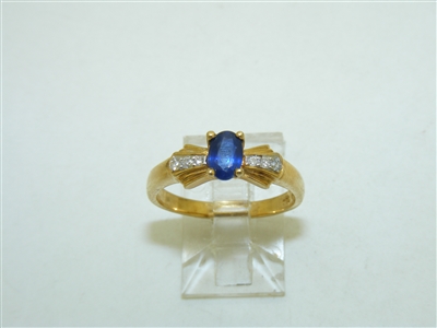 18k Yellow Gold Blue Sapphire Diamond Ring